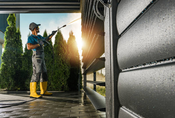 Best Restaurant Pressure Washing  in Meadow Oaks, FL